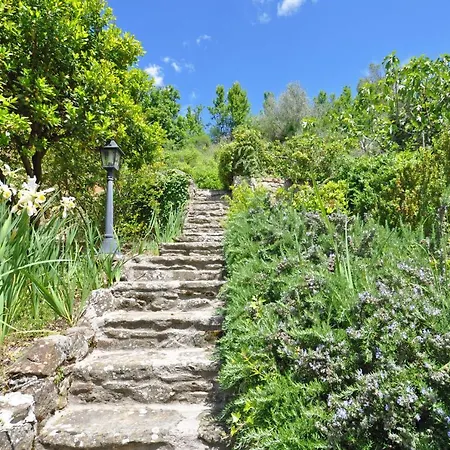 Sleeps 5 Cortona